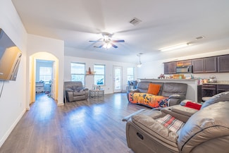 114 County Road 3554, Cleveland, TX 77327