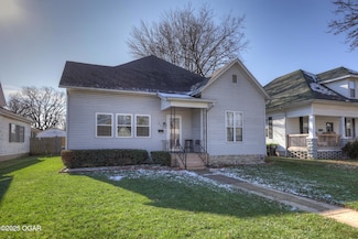 716 W Daugherty St, Webb City, MO 64870