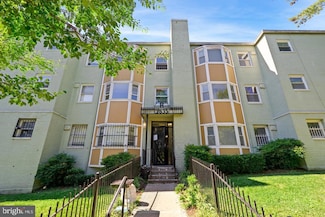 2835 Gainesville St SE Unit 101, Washington, DC 20020