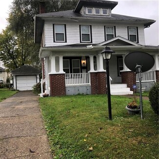 215 W Perrin Ave, Springfield, OH 45506