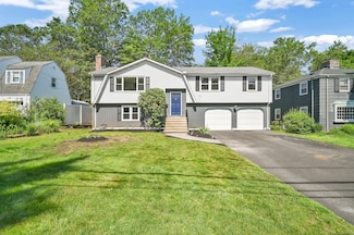 79 Montclair Dr, West Hartford, CT 06107