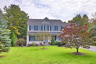 22 Aster Dr, Rexford, NY 12148