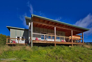 689 Sanjay Ct, Homer, AK 99603