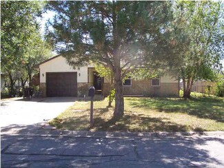 1011 E 6th St, Douglass, KS 67039