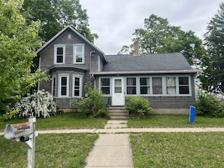 237 S Lincoln St, Poynette, WI 53955