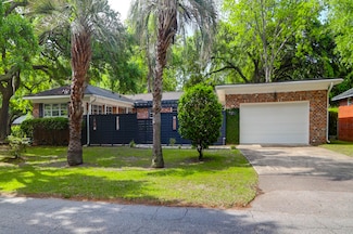 1251 Charlestowne Dr, Charleston, SC 29407