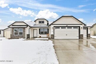 6116 Coolidge Rd, Yakima, WA 98903