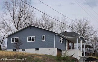 1104 E Filbert St, Archbald, PA 18403