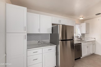 1407 E El Camino Dr, Phoenix, AZ 85020
