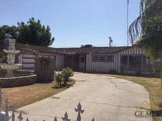 1405 Thomas Way, Delano, CA 93215