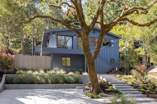 27 Fern Rd, Kentfield, CA 94904
