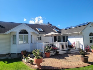 2018 Byron Ave, Elmont, NY 11003