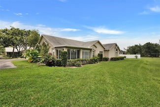 1112 Golfview Woods Dr, Ruskin, FL 33573