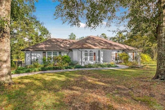 2181 Windham Dr, Molino, FL 32577