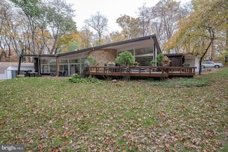 39 Fairview Rd, Penn Valley, PA 19072