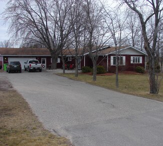 6516 N M-33 Hwy, Cheboygan, MI 49721