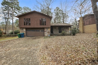 7801 Lassie Ln, Little Rock, AR 72204