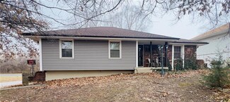 1400 N Inca Dr, Independence, MO 64056