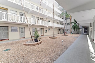 330 SE 2nd St Unit 103G, Hallandale Beach, FL 33009