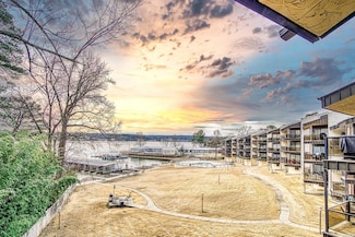 270 Lake Hamilton Dr Unit E9, Hot Springs National Park, AR 71913