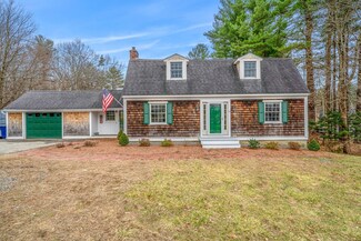15 Center Cir, Plaistow, NH 03865