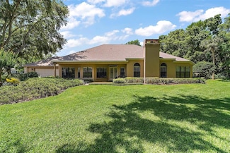 621 High Point Dr, Mount Dora, FL 32757