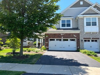 27W155 Breme Dr, Warrenville, IL 60555
