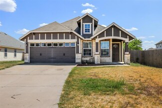 236 Crescent Ridge Dr, Fort Worth, TX 76140