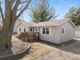 1202 NW Linden St, Ankeny, IA 50023