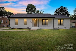3937 Tamerlane, Charlotte, NC 28205