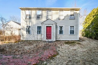 29 Oak St, Grafton, MA 01519