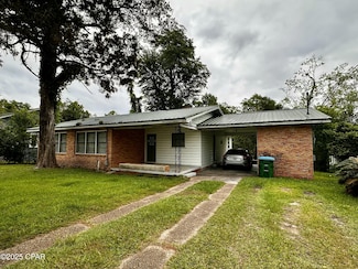 2958 Russ St, Marianna, FL 32446