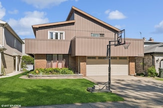 10039 Lacrosse Ave, Skokie, IL 60077