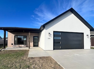 1305 Granite Ln, Sheridan, WY 82801
