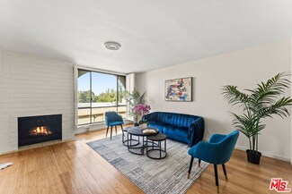 4227 Freedom Dr Unit 304, Calabasas, CA 91302