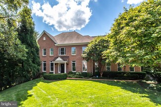 1104 Mill Field Ct, Great Falls, VA 22066