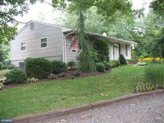 22 N 2nd Ave, Waterford Works, NJ 08089