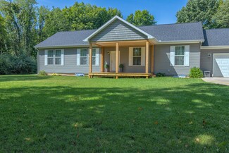 10060 Casey Ln, Berrien Springs, MI 49103