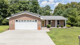 145 Cornerstone Dr, Marietta, OH 45750