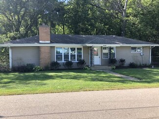 26680 W Maple St, Antioch, IL 60002