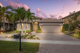 725 Edgebrook Ln, West Palm Beach, FL 33411