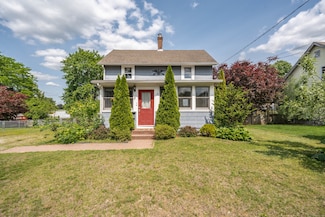 16 Grove St, Enfield, CT 06082