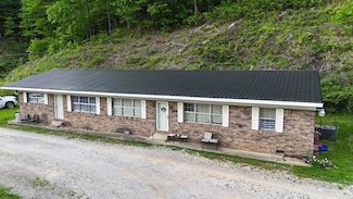 2315 Redfox Rd, Redfox, KY 41847
