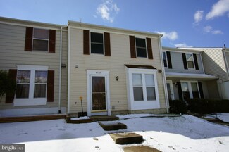 4733 Hedrick Ln, Woodbridge, VA 22193