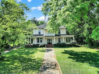 407 Chesterfield Ave, Lancaster, SC 29720