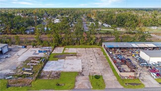 2709 E Napoleon St, Sulphur, LA 70663