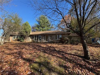113 Sand Hill Rd, Greensburg, PA 15601