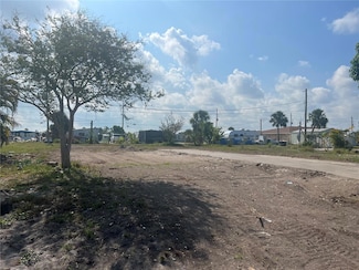 1427 Seagull Dr, Englewood, FL 34224