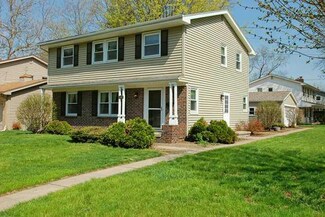 6625 College Ave, Windsor Heights, IA 50324