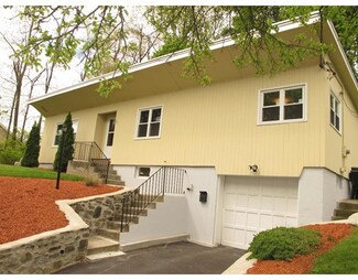 31 Buckley Rd, Worcester, MA 01602